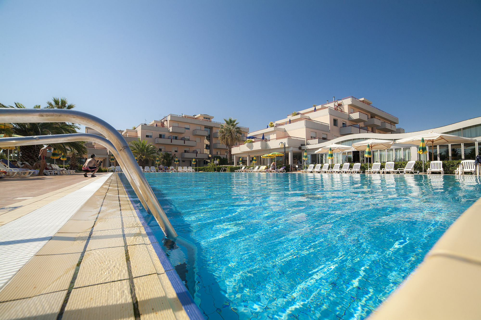 Ihr Residence Hotel Le Terrazze Гроттамаре Экстерьер фото